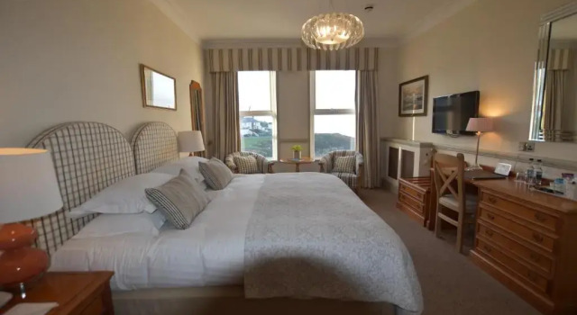 Deniz manzaralı Lüks çift kişilik oda Watersmeet Hotel