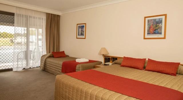 Club Inn Motel, Buchen Sie Motel West Wyalong Riverina
