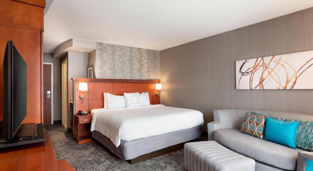 Courtyard by Marriott Fort Smith Downtown, Забронировать Отель Форт-Смит 