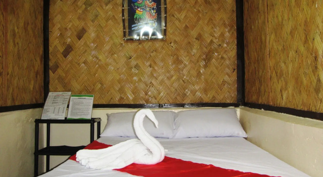 Coron Guapos Guesthouse, Rezerwuj Hotel Hotele w Coron Town Proper z parkingiem, Parking