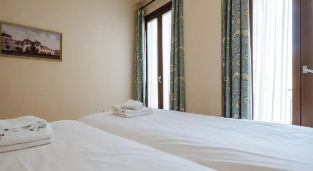 AT apartamentos & VTV Conde de Torrejón 10