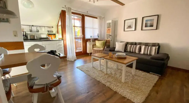 Апартаменты Ferienwohnung Chiemseeblick