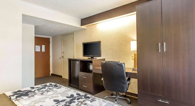 Двухместный номер Standard Sleep Inn & Suites