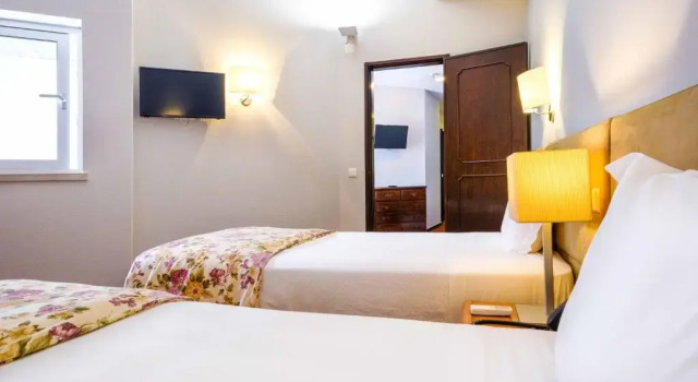 Семейный номер Standard Catolica Hotel