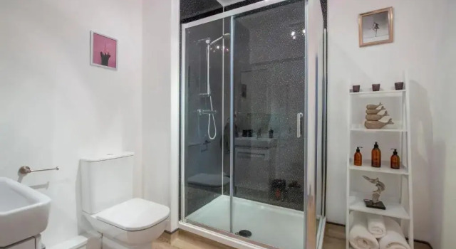 York Luxury 2 bedroom apartment near City Centre, Забронировать Апартаменты/квартира Йорк Северный Йоркшир, рядом с Церковь Св. Олафа