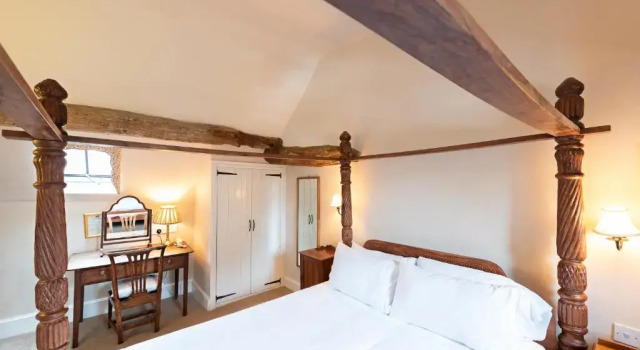 Номер Standard Corinium Hotel & Restaurant