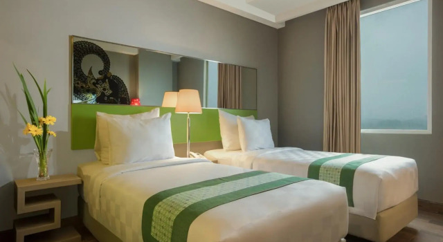 Khas Gresik, Book Hotel Billige hoteller i Gresik