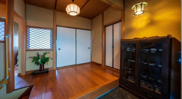スイートヴィラ オーシャンビュー熱海自然楼, Boek Hotel Hotels in Tokai met parkeren, Parkeren