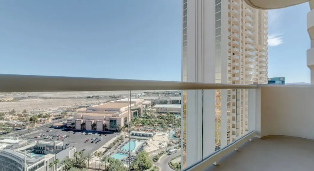 BlueChip at The Signature