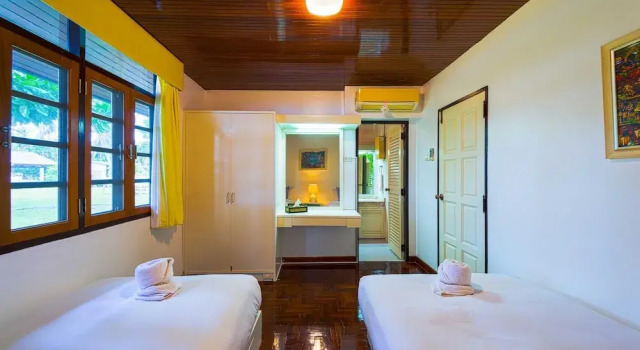 Oceanfront 6 Bedroom Twin Villas OV6