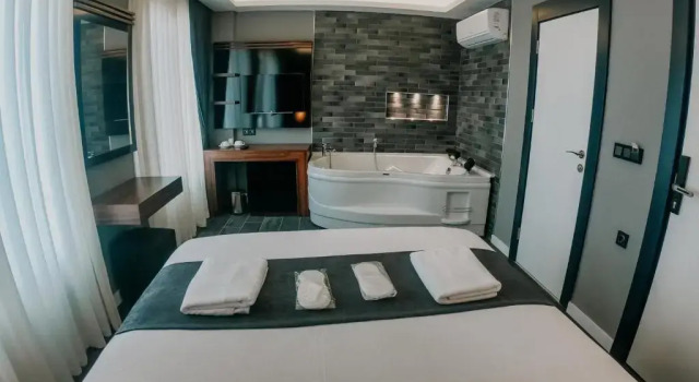 Люкс с видом на сад Naro Suites Çeşme Marina