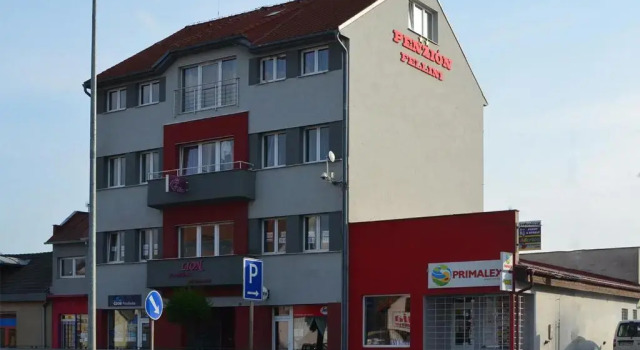 Garni HOTEL Fellini, Забронировать Отель Жьяр-над-Гроном Банскобистрицкий-край