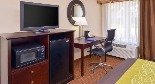 Номер Standard Holiday Inn Express & Suites Joplin Southeast by IHG