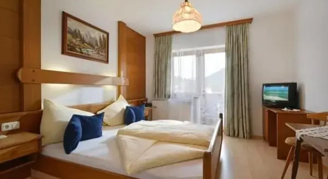 Pension Kaiserstube Söll, Prenota Hotel Hotel a Tirolo con parcheggio, Parcheggio