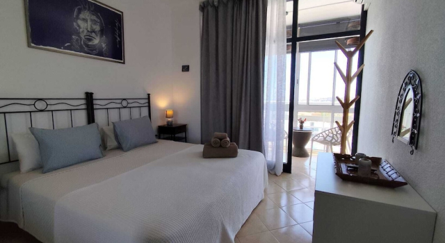 Апартаменты c 1 комнатой с видом на море Apartamentos La Roca Rentals