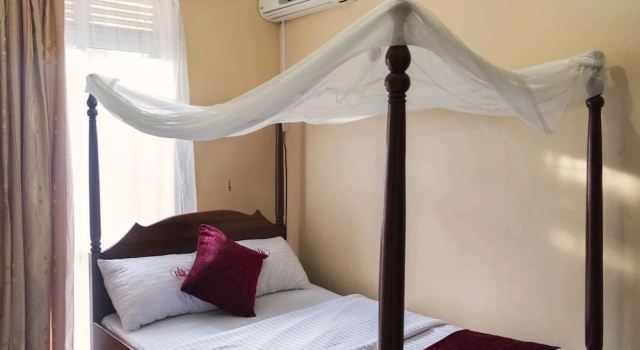 Номер Standard Rwenzori International Hotel