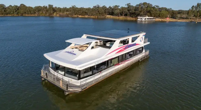 Коттедж Platinum All Seasons Houseboats