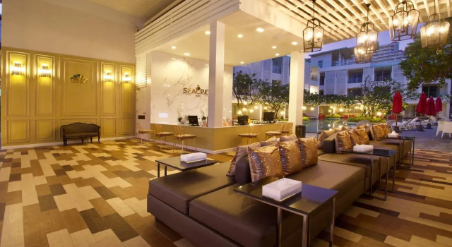 The Sea - Cret Hua Hin