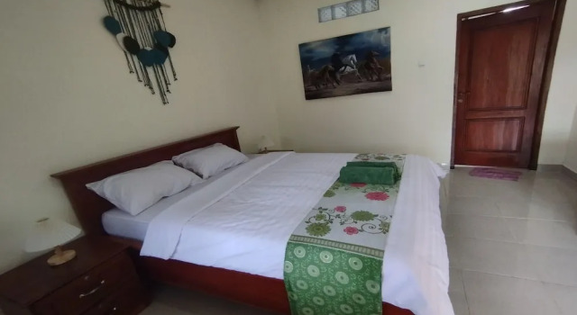 SPOT ON 93739 Insanta Hotel Near Masjid Baitul Aman, Book Hotel Mataram Lombok