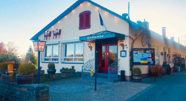 Hotel-Restaurant Berghof, Prenota Hotel  