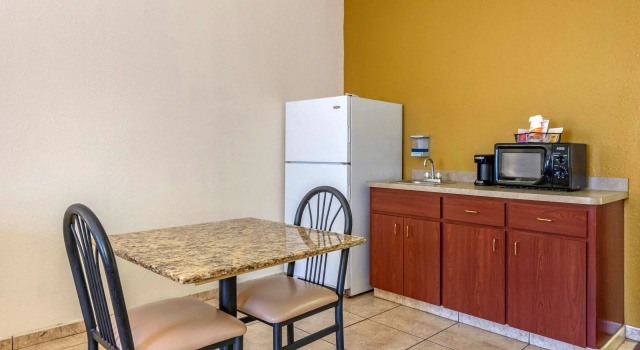 Neljän hengen Sviitti Quality Inn Zephyrhills - Dade City