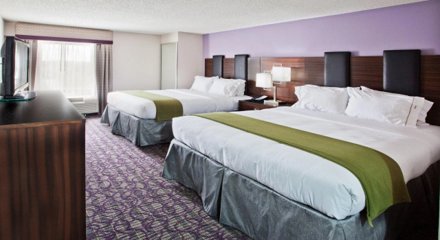 Четырёхместный номер Standard Holiday Inn Express Atlanta West - Theme Park Area by IHG
