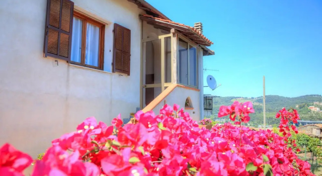 Casa I Fiori di Andora, Boek Hotel Andora Ligurië