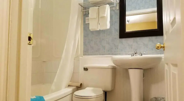 Номер Standard 7 West Motel