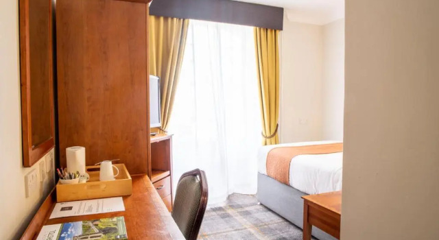 Двухместный номер Standard Arnos Manor Hotel