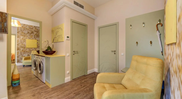 Luxury apartments on Nevsky 22, Забронировать Апартаменты/квартира Отели Санкт-Петербурга с парковкой, рядом с Станция метро «Сенная Площадь», Парковка