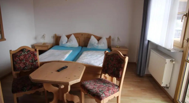 Standart çift kişilik oda Utes Pension