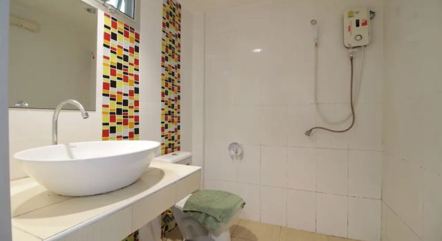 Трёхместный номер Standard с балконом Tawaen Beach Resort