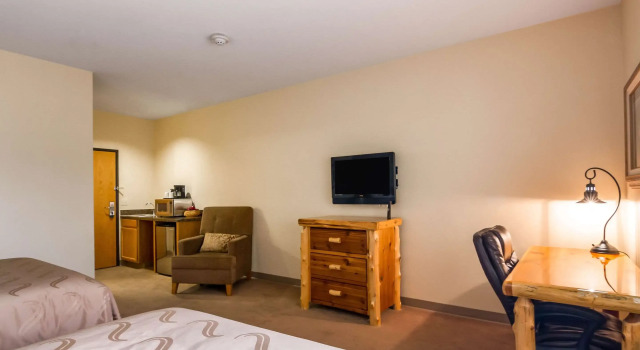 Четырёхместный номер Standard Quality Inn Selah Yakima