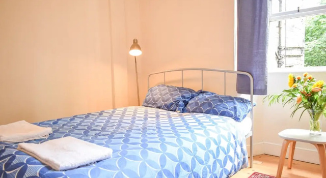 Lovely 2 Bedroom Apartment Near Botanical Gardens, Забронировать Апартаменты/квартира Апартаменты Эдинбурга, рядом с St George's West Church, Апартаменты/квартира