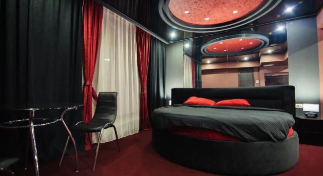 Номер Deluxe Royal Plaza Hotel