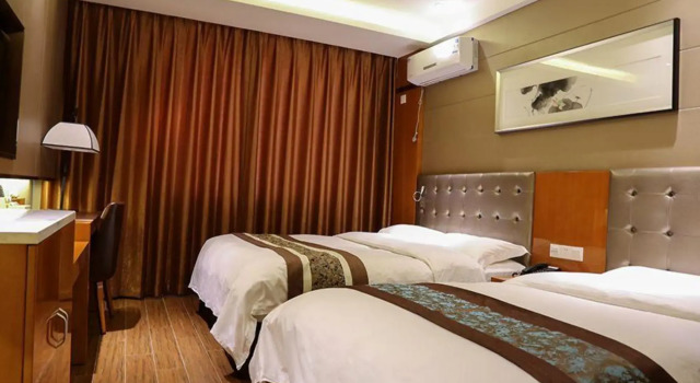Oriental Hawaii Hotel (Heihe Central Pedestrian Street Shop), Varaa Hotelli Heihe Heilongjiang