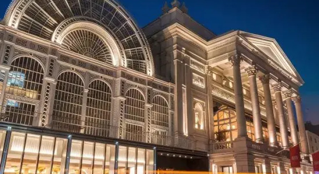 The Galleries I - Covent Garden - by Frankie