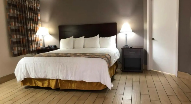 Люкс Deluxe Sun Coast Inn
