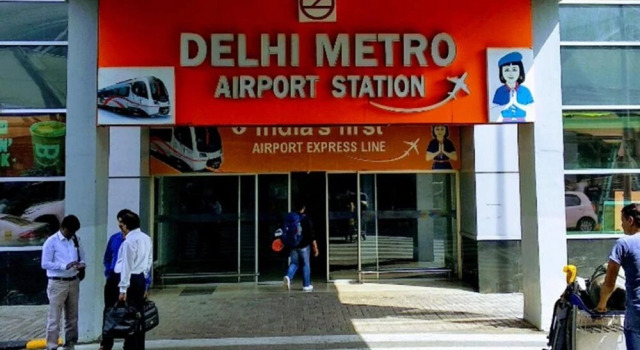 Номер Deluxe HOTEL SR PALACE, 5 mins from IGI & Domestic Airport Delhi