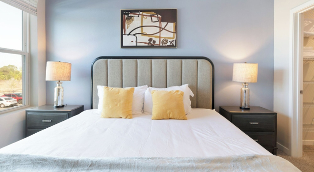 Апартаменты с 2 комнатами с балконом Landing Furnished Apartments Davenport near Northeast Regional Park