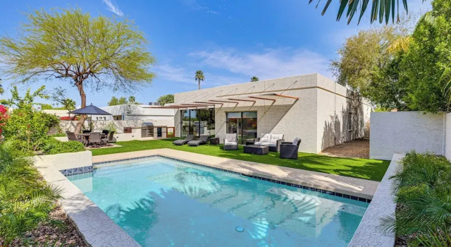 Коттедж Private Pool + Putting Green: Sunny Scottsdale Gem