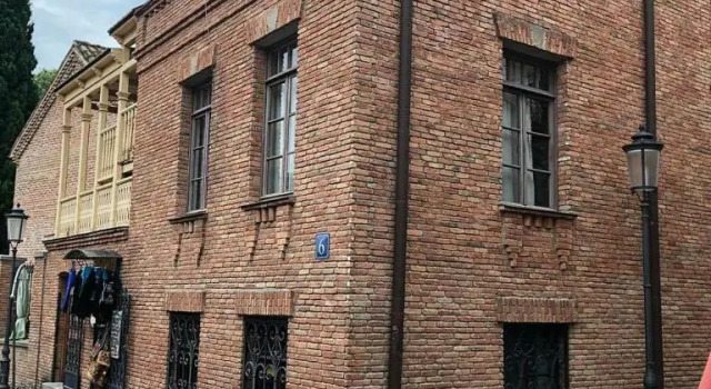 Ioane Shavtel 6 old tbilisi, Забронировать Отель Тбилиси Регион Тбилиси, рядом с Тбилисский театр оперы и балета