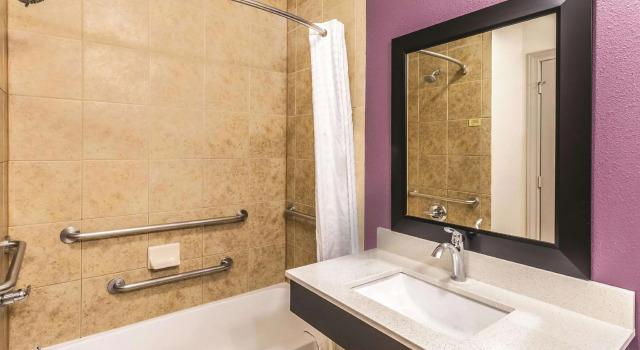 Двухместный номер Standard La Quinta by Wyndham Mission at West McAllen