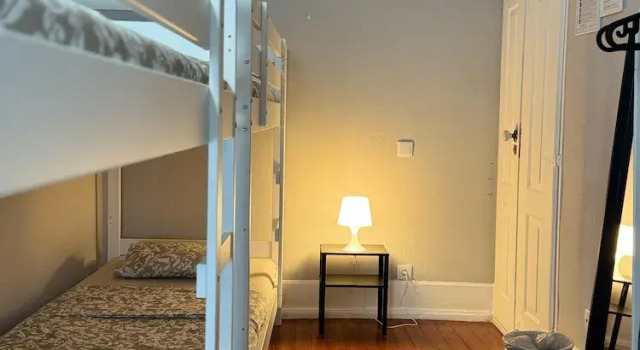 Четырёхместный номер Comfort с балконом Faro Coast Guest House