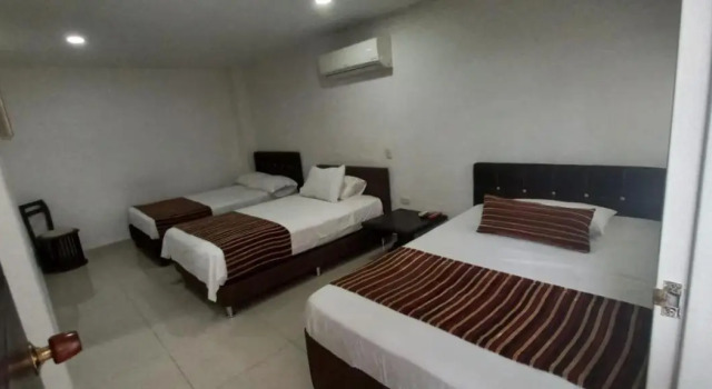 Hotel Panama, Забронировать Отель Отели в центре Нейва, в центре, Парковка