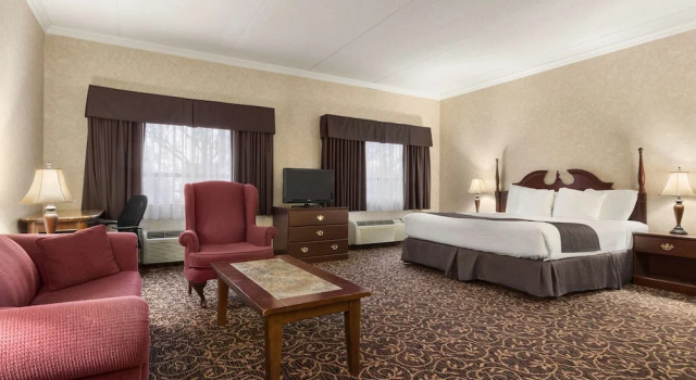 Двухместная студия люкс Days Inn - Toronto East Lakeview