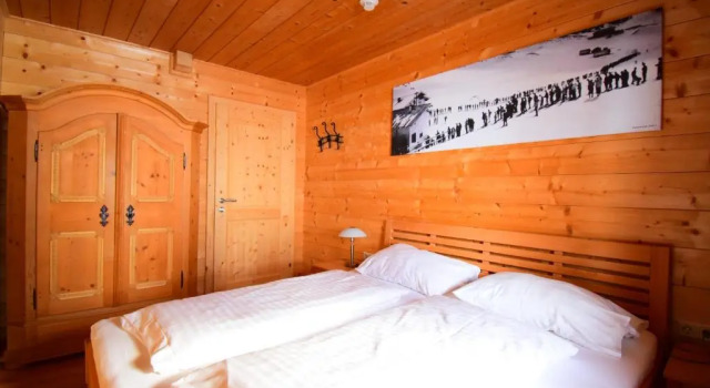 Austria Alpinhotel Ski IN Ski OUT an der Edelweissbahn, Забронировать Отель Отели Обертауэрн с завтраком, рядом с Канатная дорога Ангербан, Завтраки