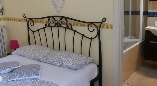 Номер Classic Sweet Life Guesthouse Hospety Group