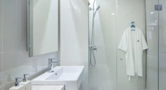 Двухместный номер Standard c 1 комнатой с балконом и с видом на море Seaphere Pattaya Hotel by Elite Suites