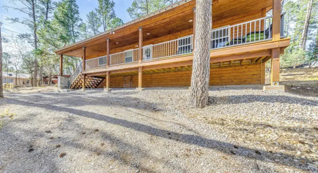 Коттедж Ruidoso Cabin w/ Patio - Walk to Midtown!